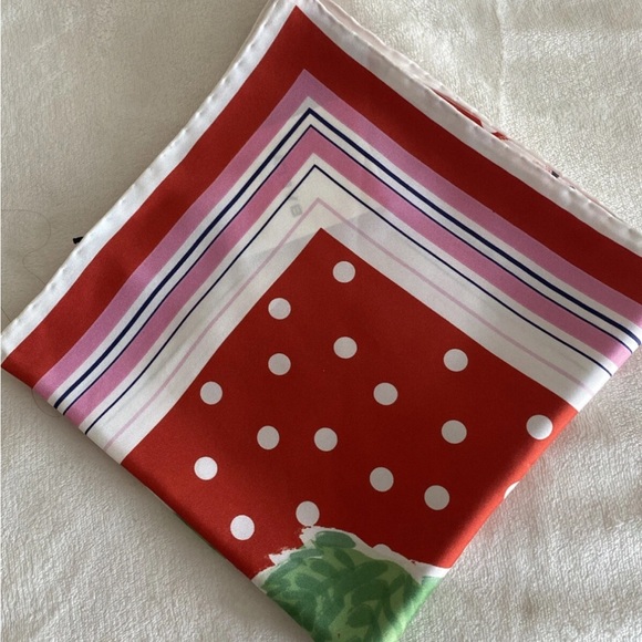 Bally NWT strawberry silk scarf square 35 X 34” - Picture 2 of 11